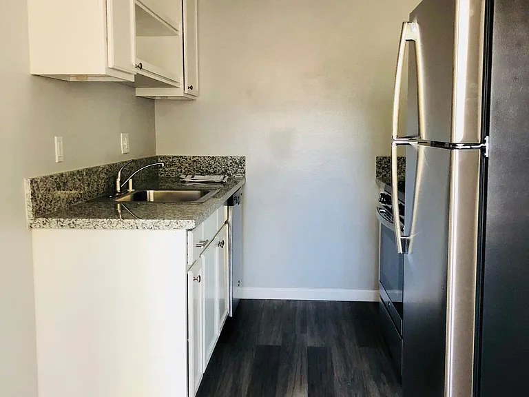 1432 Drake Dr #3 — Photo 6