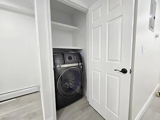 Rented by Voro Purple LLC | media 13