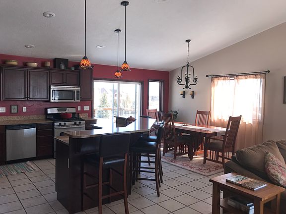 Kitchen / Dining