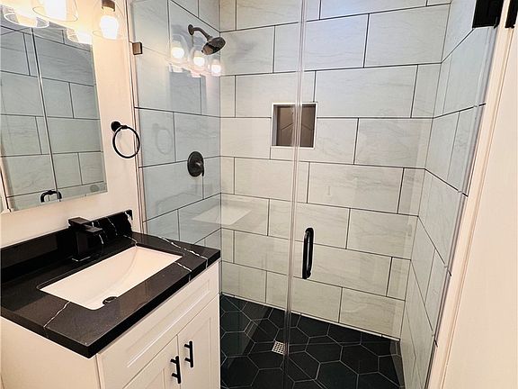 4th image of 26814 Mansfield St #26814A