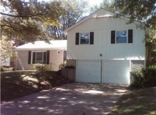 7800 Chadwick St, Prairie Village, KS 66208