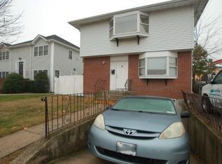 5 7th Ave, New Hyde Park, NY 11040