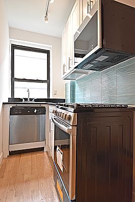 1st image of 332 E 4th St #3/2
