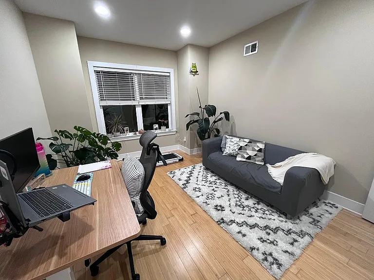 321 N Wiota St — Photo 11