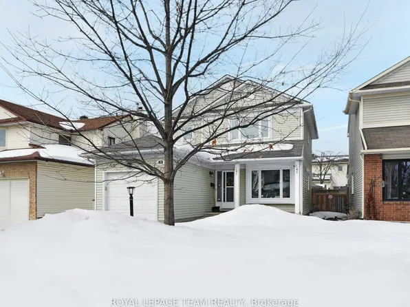 49 Vesta St, Ottawa, ON K2J 3Z1