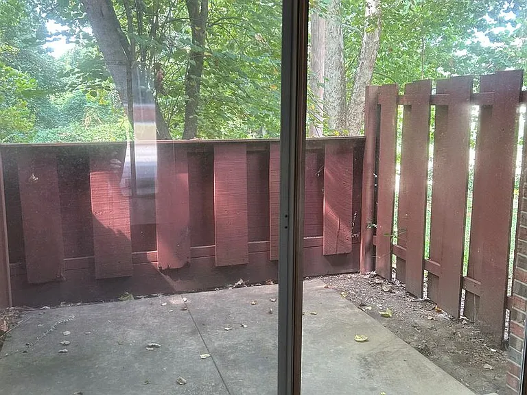 1011 Washington Ave — Photo 8