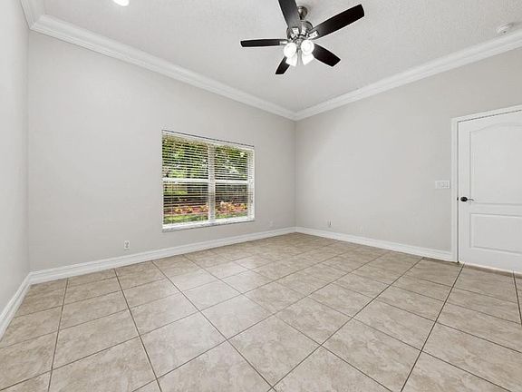 5th image of 126 Canterbury Place