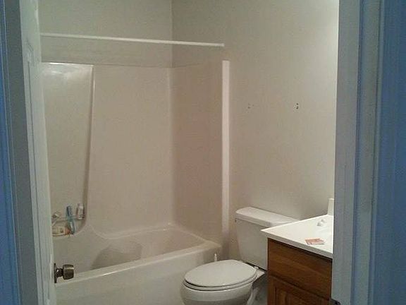 3rd image of 710 N High St