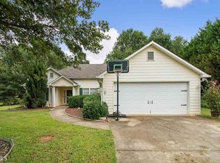 391 Arrowhatchee Dr, Winder, GA 30680