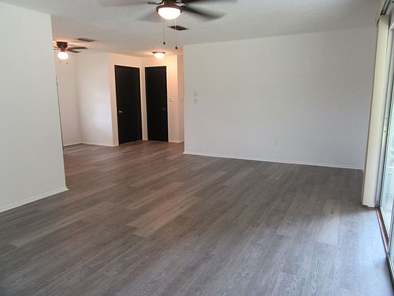 5th image of 3915 SW 139th Street Rd