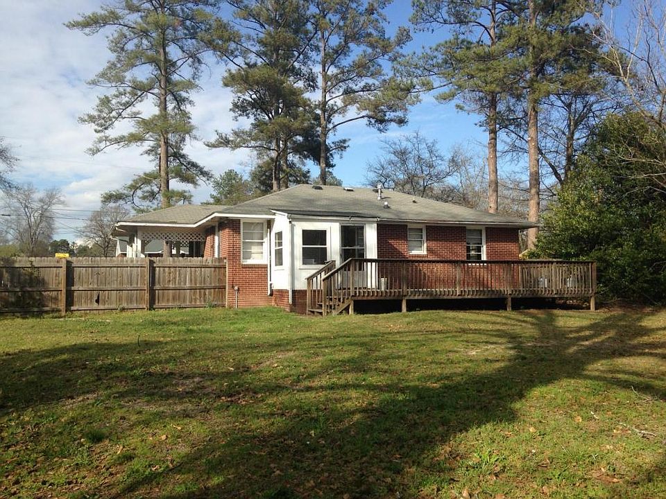 2nd image of 3522 Rainbow St