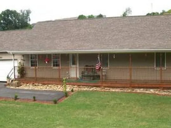 260 N Ben Franklin Rd, Indiana, PA 15701