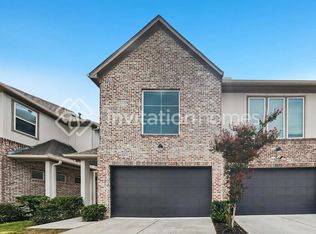 10426 Executive Lake Dr, Stafford, TX 77477