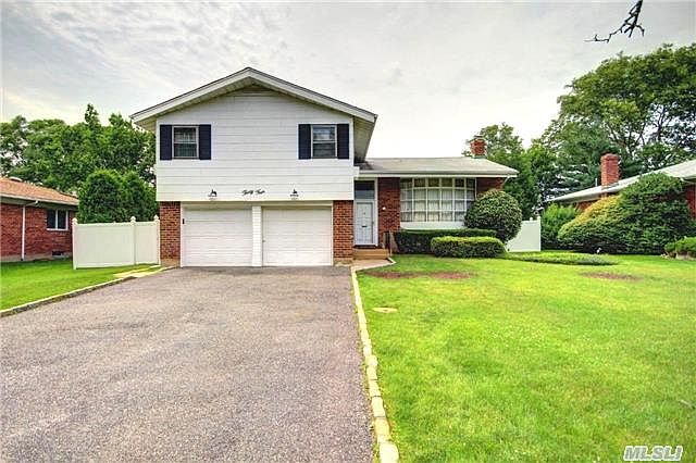 1st image of 34 Rockland Dr