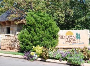 1715 Hidden Lake Dr #14, Edmond, OK 73034