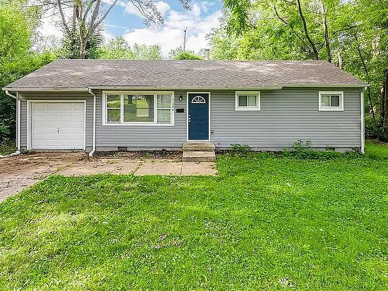 7306 Ruskin Way — Photo 1