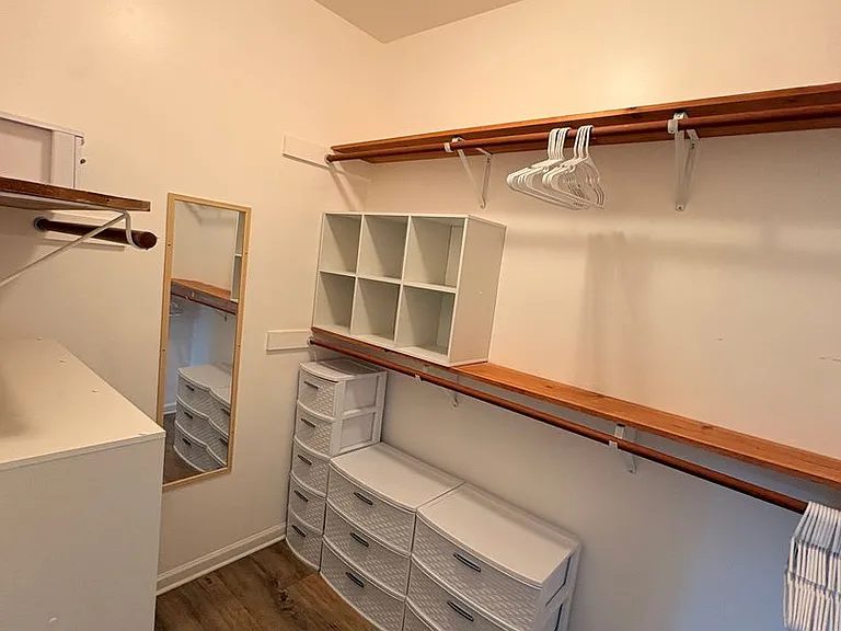 104 N Oak Ridge Dr — Photo 18