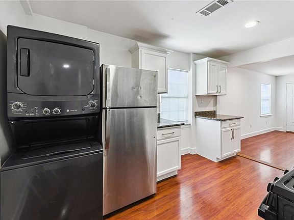 3rd image of 6202-04 Wainwright Dr
