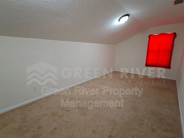 3107 Zeyno Dr — Photo 42
