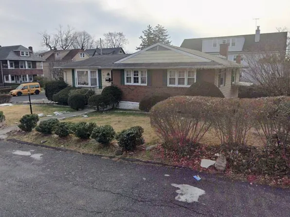 44 W 8th St, Mount Vernon, NY 10550
