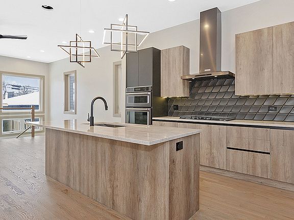 4th image of 6539 S Langley Ave