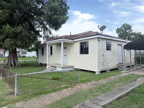 2221 Claire Ave, Gretna, LA 70053