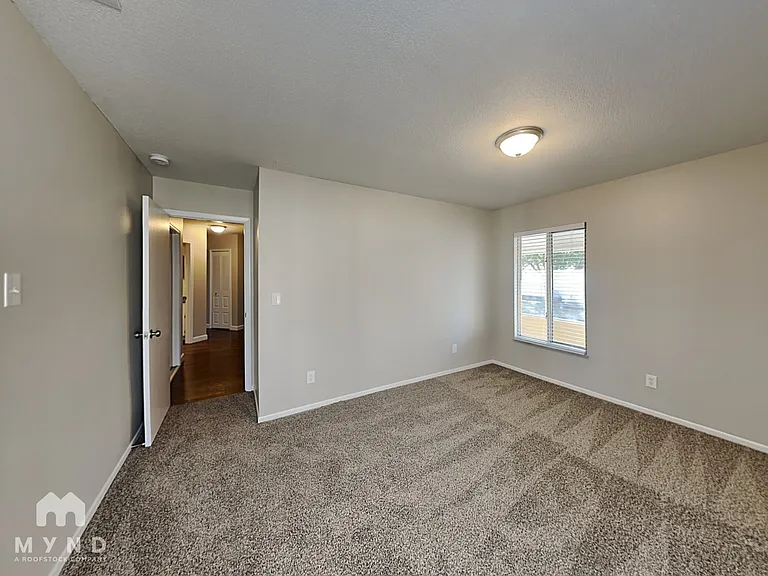 5061 Elwood Rd — Photo 13