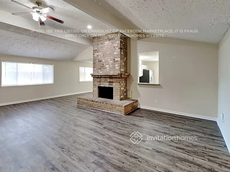 2622 Broomsedge Dr — Photo 3