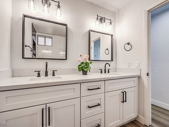 4th image of 5717 Cabrillo Cir