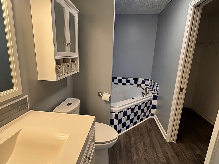 314 McQueen Cir — Photo 9