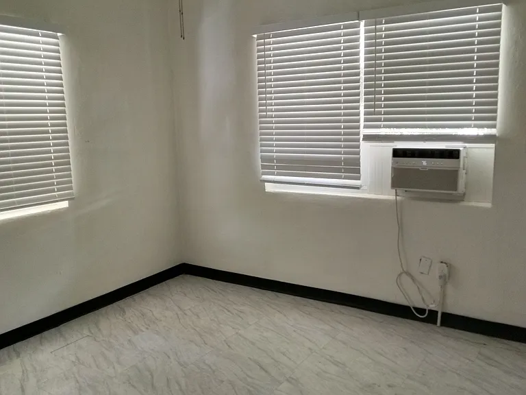 506 N 2nd St #8 — Photo 8