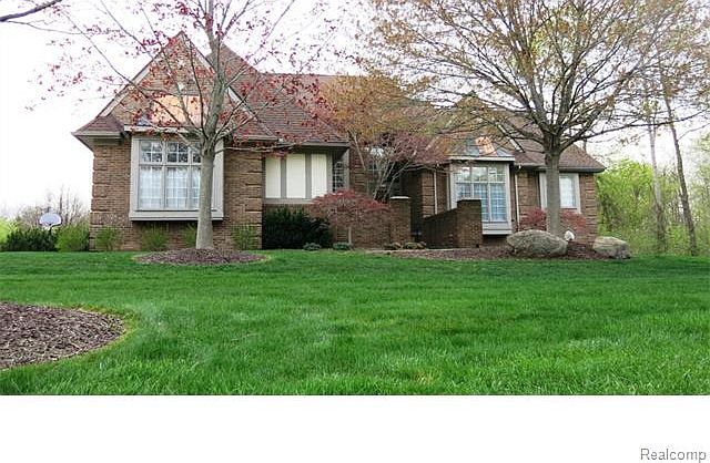 1st image of 9600 Wellington Dr