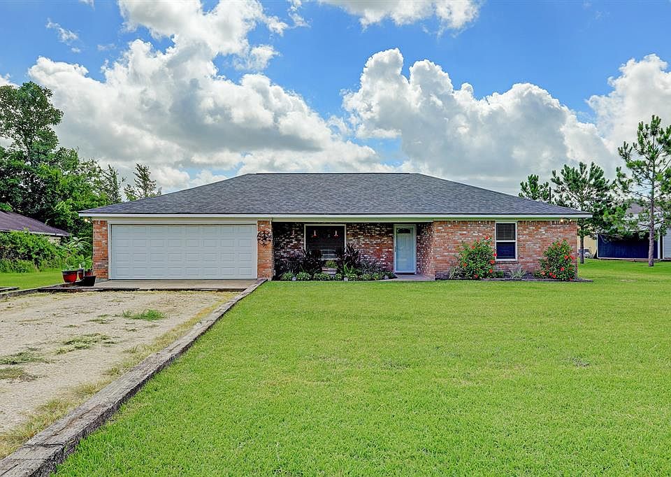 1st image of 2431 Mary Ln