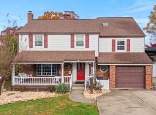 1203 Cambridge St, Natrona Heights, PA 15065