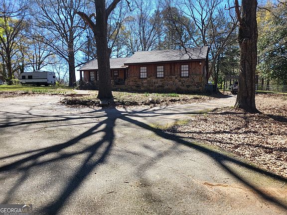 4th image of 104 Jarrett St