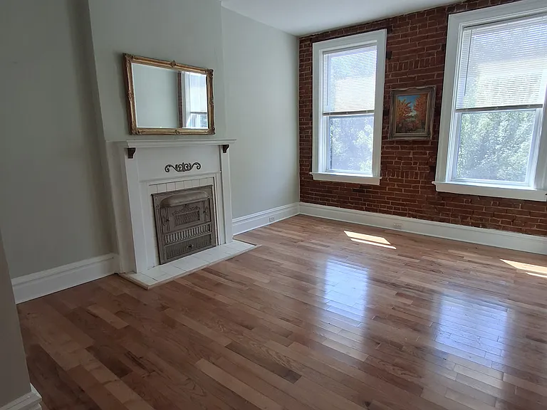 3144 S Compton Ave #2F — Photo 2