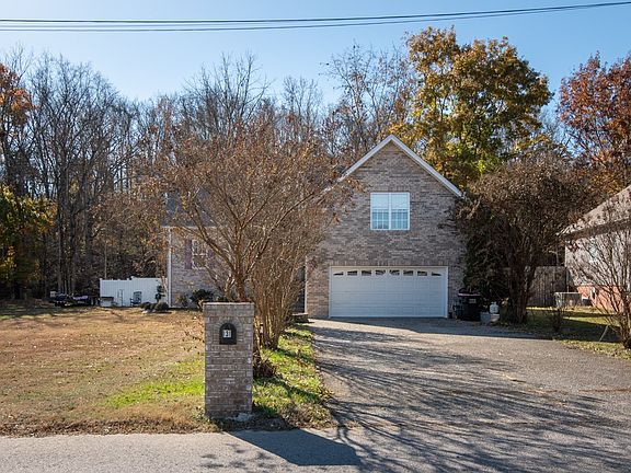 3rd image of 131 Brookview Cir