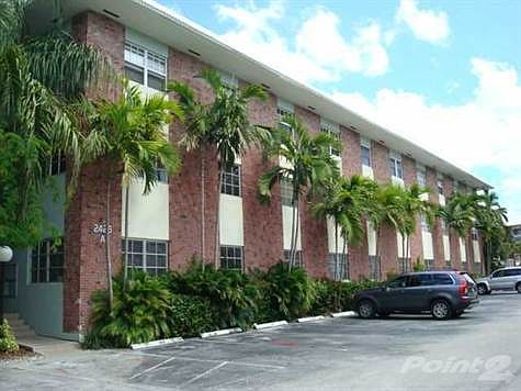 2nd image of 2426 SE Seventeen Street Cswy #209A