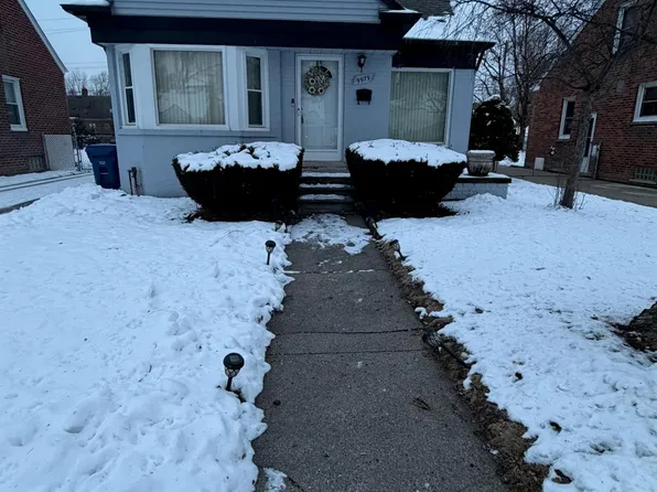 9979 Berwyn Ave, Redford, MI 48239