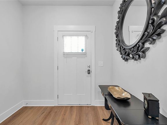 4th image of 68 Mardale Ln