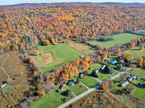 2nd image of 872 Brown Rd