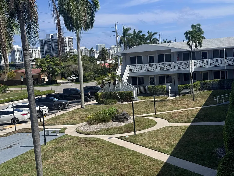 600 Layne Blvd #117 — Photo 13