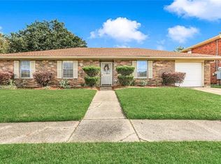 4761 Major Dr, New Orleans, LA 70128