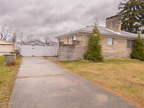 4th image of 8429 Newstead Ave