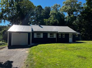 615 Lake Rd, Webster, NY 14580