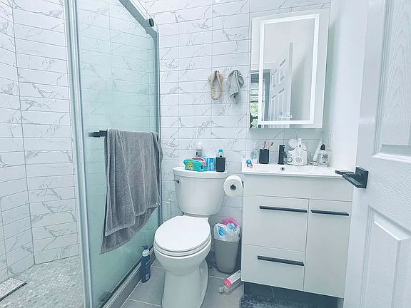5th image of 202 Saint Nicholas Ave APT 3R