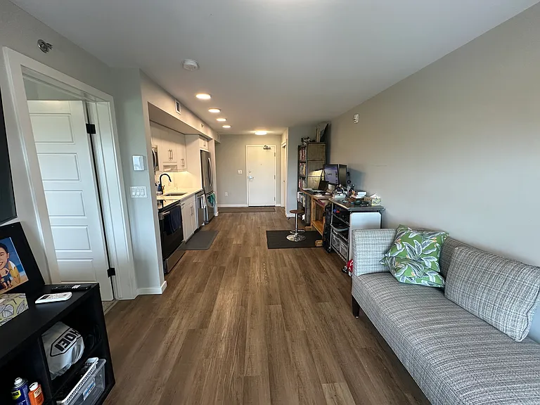 155 Peguis St #415 — Photo 6