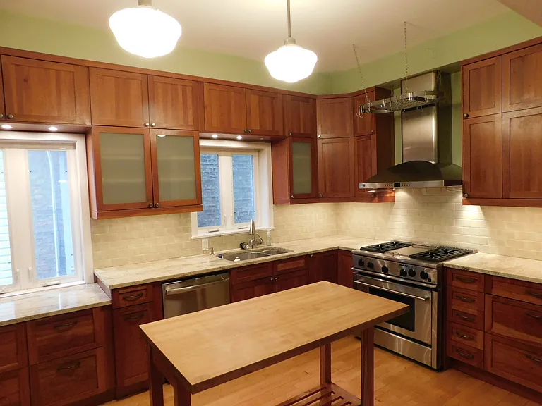 2225 W Giddings St — Photo 5
