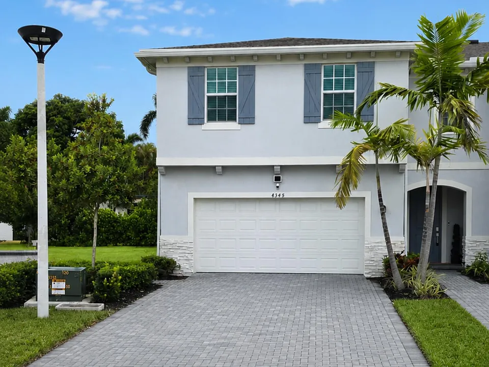 4345 Pond Lily Ln