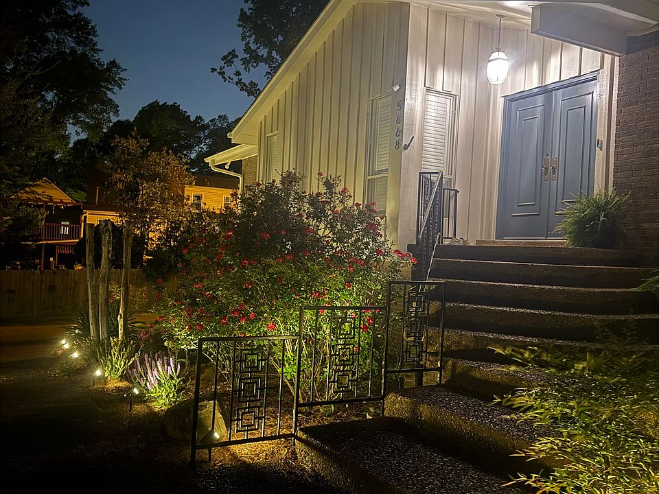 2nd image of 5668 Sycamore Grove Ln